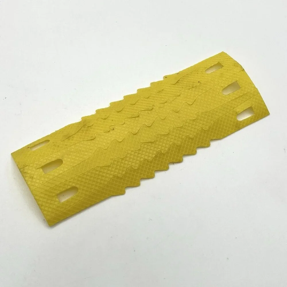 Vtg Zip Ties 6 ct. Yellow Plastic Cable Bread Tie Teeth Closure Prop Collector